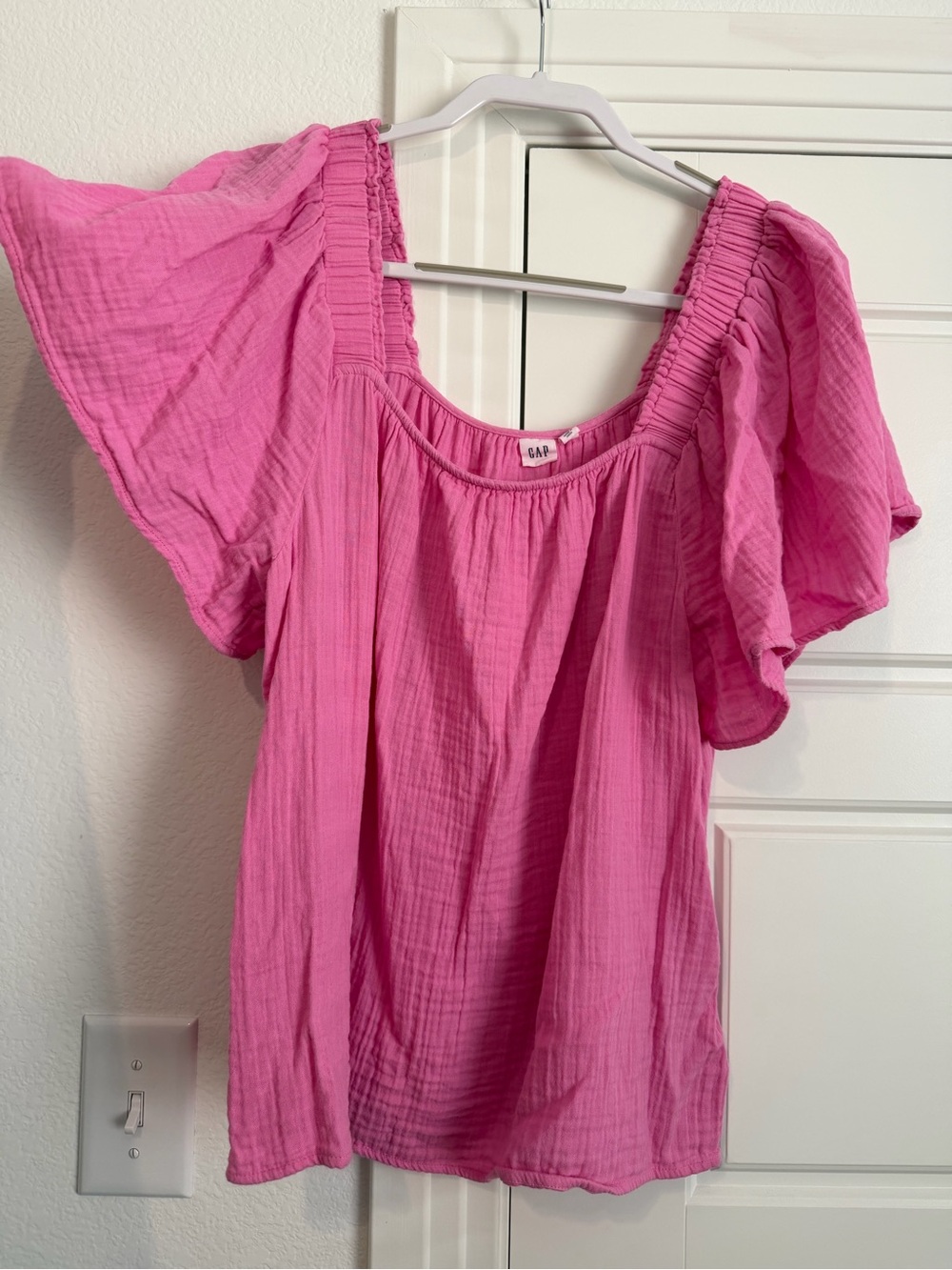GAP Pink Flutter Sleeve Peasant Blouse